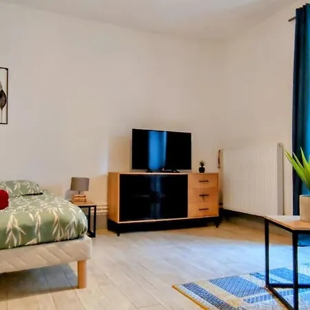 L'urbain B - Equipe - Centre-ville Gare Apartment Montlucon